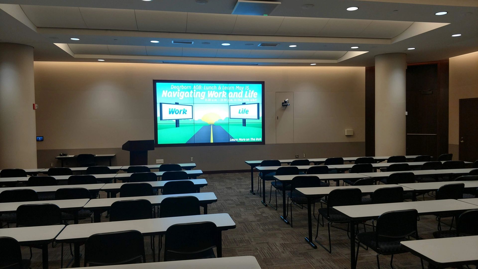 Digital display presentation screen